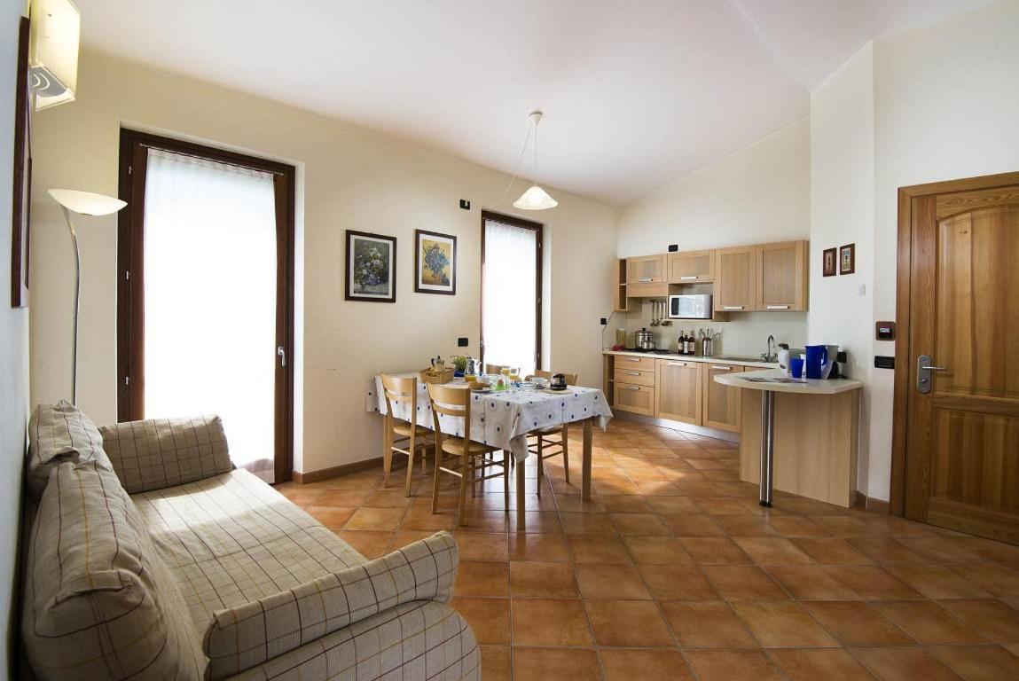 Residence Corte Camaldoli Garda  Exterior foto