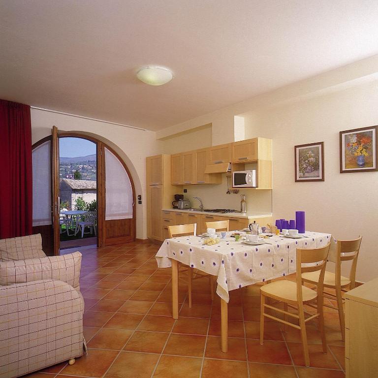 Residence Corte Camaldoli Garda  Habitación foto